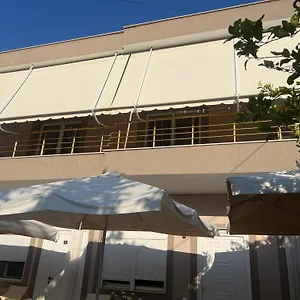 Villaroel 2 -apartments Near The Apartment